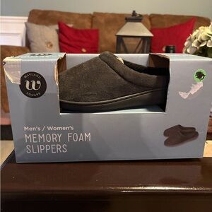 Black Memory Foam Slippers